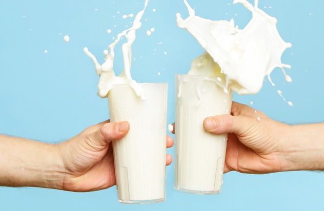 Два стакана молока