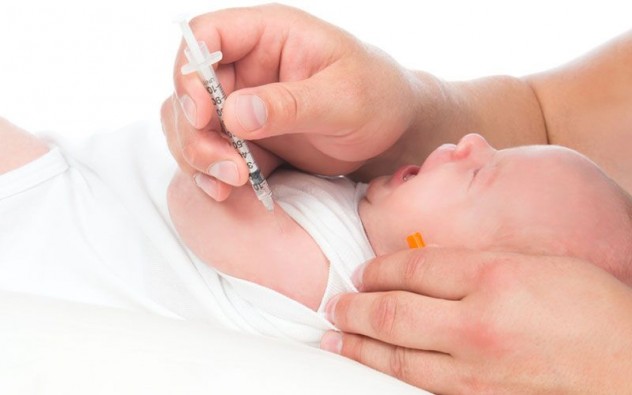 Прививка новорожденному