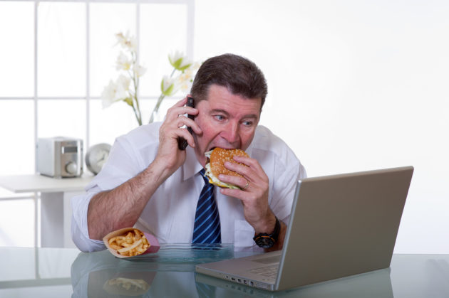 Стрессы, неправильное питание, сидячий образ жизни могут привести к дискинезии кишечника