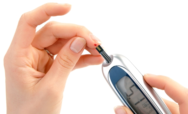 беременность при сахарном диабете должна проходить под контролем уровня сахара в крови